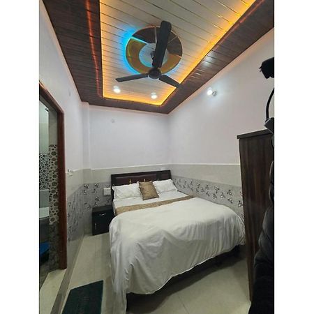 Rudra Inn Ayodhya Exterior foto